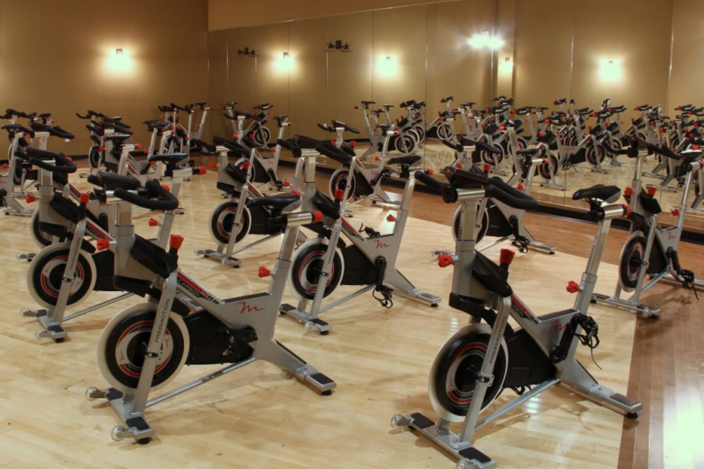 Prestige Fitness Arvada has many aerobic classes, including spin class.